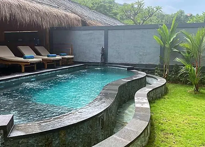 Ayunan Hotel 4*